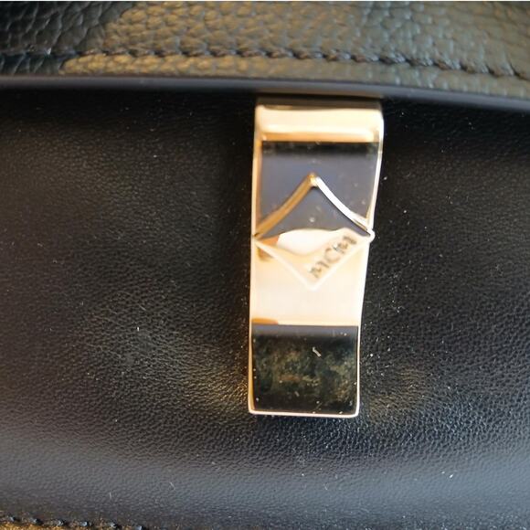 NWT MCM Limited Collection Medium Floral Appliqué Leather Shoulder/Crossbody Bag - Picture 16 of 16